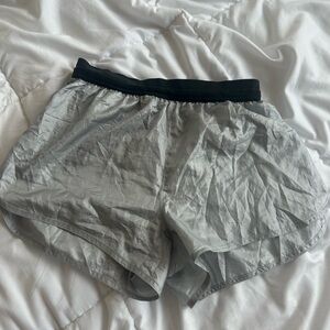 Gym Shorts - Silver/grey